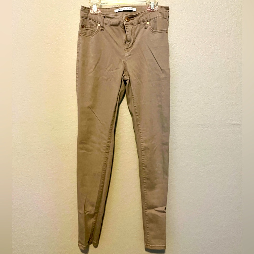Celebrity Pink Gray Skinny Capri Pants